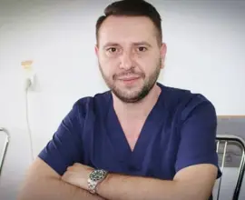 Foto Medicul Florin Popa: „Nu vă dați cu nimic pe arsură! Apa rece este singurul prim ajutor corect”
