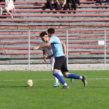 Foto Academica Balş pierde, după opt meciuri, în faţa satelitului Universităţii Craiova, la Caracal