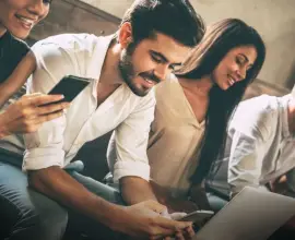 Foto Educația digitală: cum tehnologia transformă modul în care învățăm