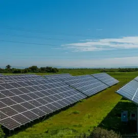 Foto Parc fotovoltaic de 174,5 MW la Dobrun, în judeţul Olt. Finanțare de 72 milioane euro