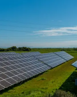 Foto Parc fotovoltaic de 174,5 MW la Dobrun, în judeţul Olt. Finanțare de 72 milioane euro