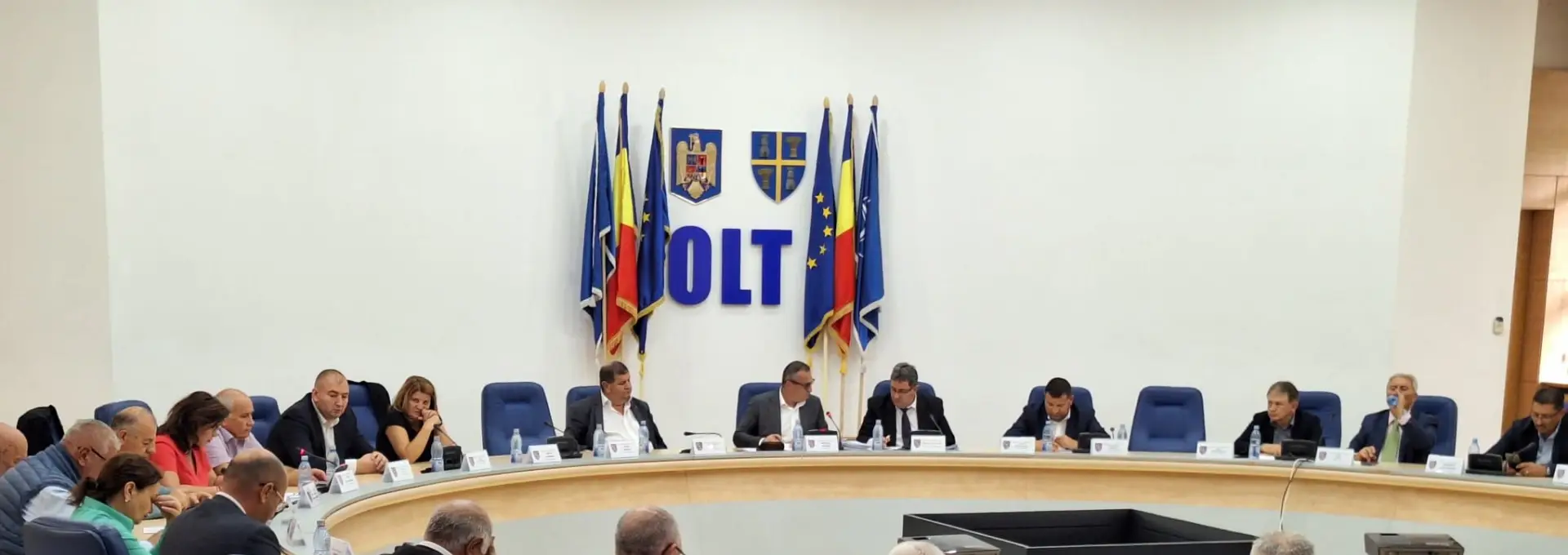 Foto CJ Olt a alocat fonduri către primăriile din judeţ aflate în dificultate financiară