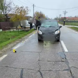 Foto Accident mortal în localitatea Vultureşti. O femeie lovită de o maşină condusă de un bărbat de 75 de ani