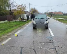 Foto Accident mortal în localitatea Vultureşti. O femeie lovită de o maşină condusă de un bărbat de 75 de ani