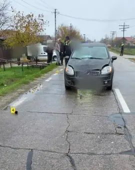 Foto Accident mortal în localitatea Vultureşti. O femeie lovită de o maşină condusă de un bărbat de 75 de ani