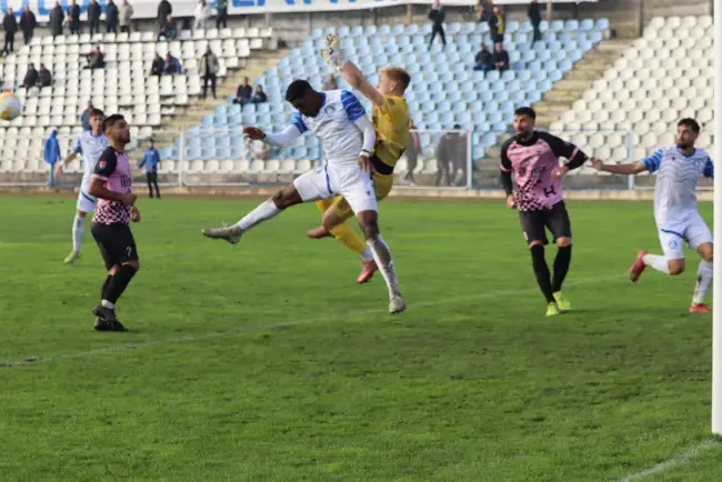 Foto CSM Slatina, eşec în faţa liderului Ligii a II-a, Corvinul Hunedoara