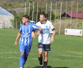 Foto Oltul Curtişoara, victorie categorică cu Axi Arena