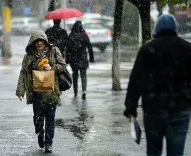 Foto Informare meteo de ploi, lapoviţă, vânt şi răcire a vremii valabilă până pe 30 noiembrie