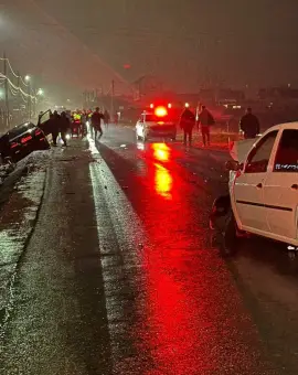 Foto Accident cu două autoturisme implicate, la Curtişoara. Patru persoane rănite