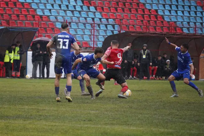 Foto CSM Slatina, victorie pe un teren impracticabil în deplasarea de la CSC Şelimbăr