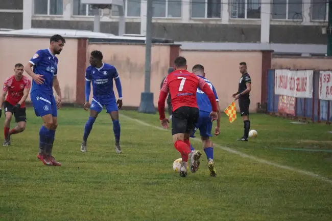 Foto CSM Slatina, victorie pe un teren impracticabil în deplasarea de la CSC Şelimbăr