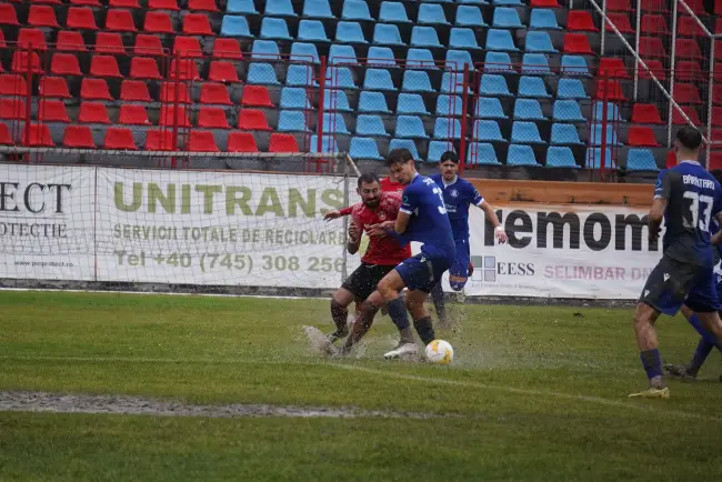 Foto CSM Slatina, victorie pe un teren impracticabil în deplasarea de la CSC Şelimbăr