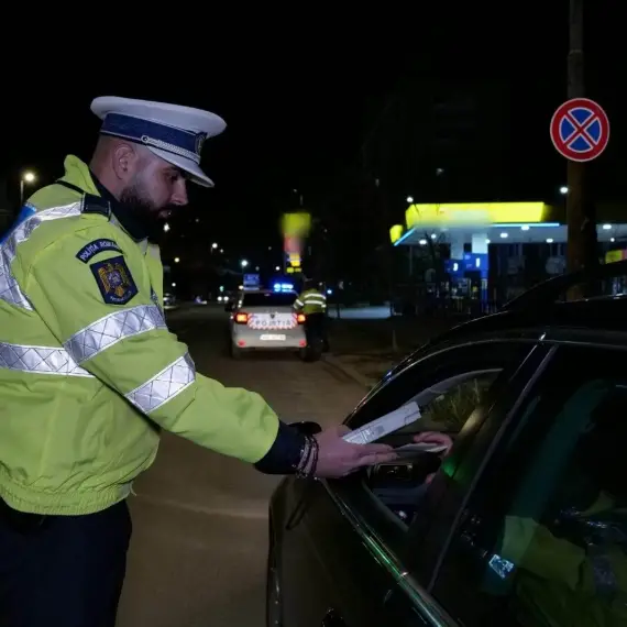 Foto 27 de permise reţinute pe drumurile din Olt, în minivacanţa de 1 Decembrie