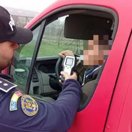 Foto Acţiune pentru prevenirea accidentelor la nivel de cale ferată, în mai multe judeţe, printre care Olt