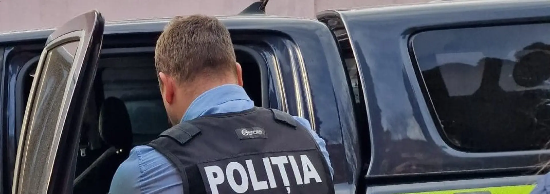 Foto Bărbat din Caracal, reţinut după ce şi-a ameninţat mama cu moartea şi a încălcat ordinul de protecţie