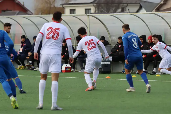 Foto Academica Balş, victorie cu 5-1 în meciul cu CSO Filiaşi. Căpitanul echipei bălşene a reuşit un hattrick
