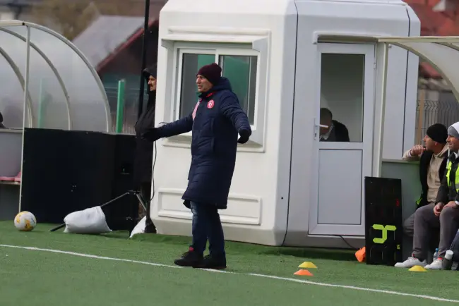 Foto Academica Balş, victorie cu 5-1 în meciul cu CSO Filiaşi. Căpitanul echipei bălşene a reuşit un hattrick