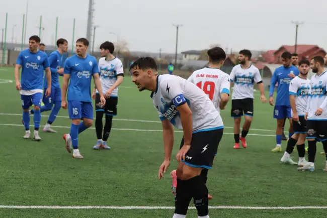 Foto Oltul Curtişoara pierde duelul de pe teren propriu cu LPS Clinceni