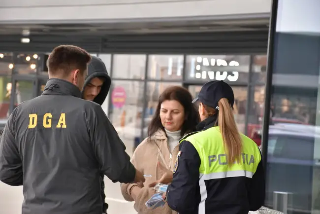 Foto Ziua Internațională Anticorupție, marcată prin acțiuni de informare și prevenire în Slatina