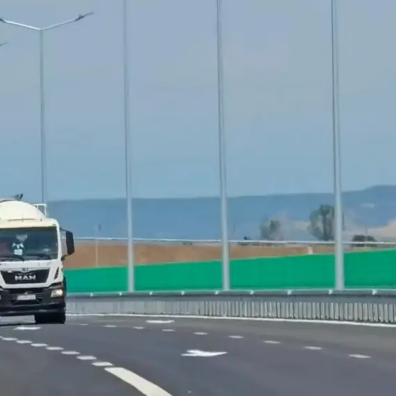 Foto Trafic rutier blocat pe Drumul Expres din cauza unui accident rutier