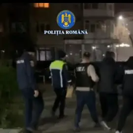 Foto VIDEO. Un bărbat, din Slatina, reţinut după ce şi-a agresat concubina şi i-a distrus autoturismul