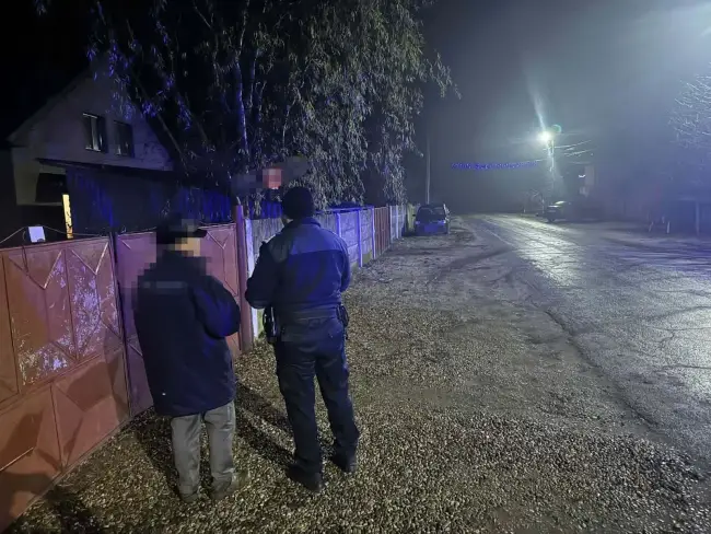 Foto Un bărbat de 78 de ani, rătăcit în afara localităţii Băbiciu, găsit de jandarmii olteni