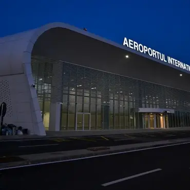 Foto Se inaugurează noul terminal de pasageri al Aeroportului Internaţional Craiova