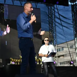 Foto Revelionul la Slatina, explozie de prețuri sub Mario De Mezzo: Costuri de trei ori mai mari față de 2022. Adio licitații publice!