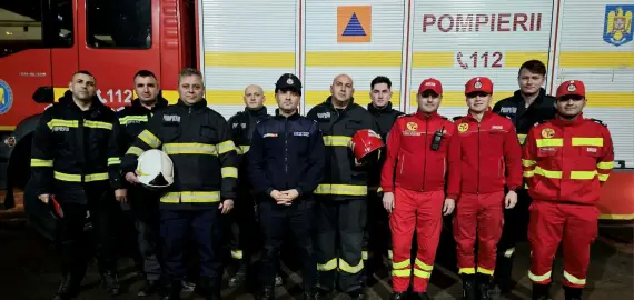 Foto Intervenţie de urgenţă în Strejeşti, după ce o femeie a căzut într-o fântână