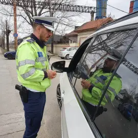 Foto 24 de permise reţinute, în weekend, de poliţiştii olteni