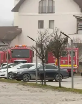 Foto Tavan prăbușit la piscina hotelului Hilton din Sibiu. A fost activat Planul Roșu de Intervenție