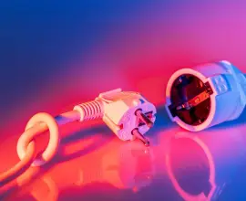 Foto Gospodării fără curent în judeţul Olt, din cauza viscolului și a ninsorii