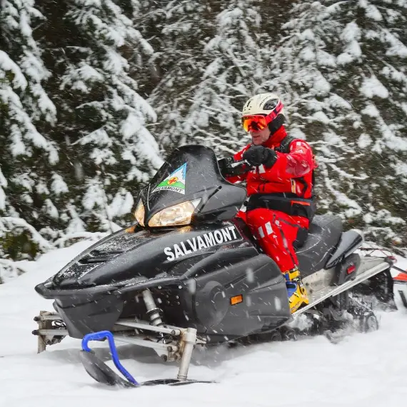 Foto Grav accident de ATV. Doi tineri spitalizaţi