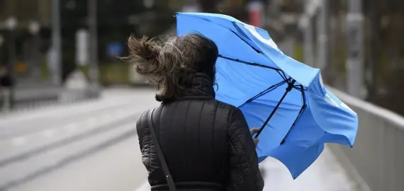 Foto Codul galben de vânt, prelungit până luni noapte. Rafale de până la 70 de kilometri la oră
