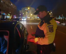Foto Polițiștii olteni au reţinut 14 permise de conducere în minivacanța de Crăciun