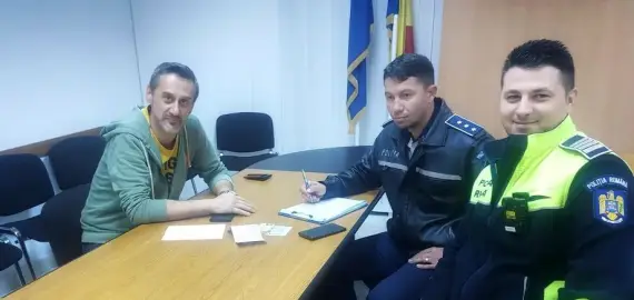Foto De Mezzo a fost lăsat fără permisul de conducere, după ce fost luat de radar, la volanul maşinii Primăriei, pe Drumul Expres