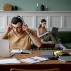 Foto Strategii eficiente de gestionare a stresului la locul de muncă pentru generația Z