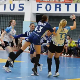 Foto CSM Slatina, dueluri pe teren propriu cu Rapid Bucureşti şi Dunărea Brăila