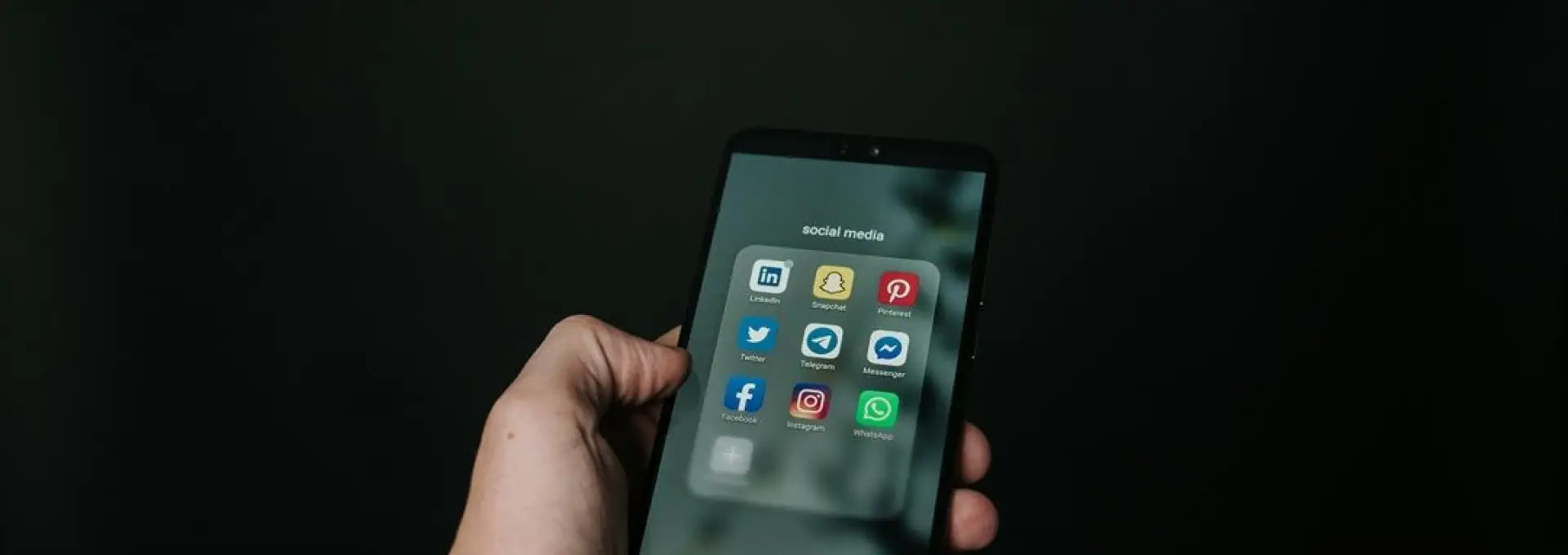 Foto O tânără din Olt i-a golit contul iubitului după ce i-a memorat PIN-ul în momentele de tandrețe