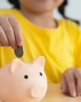 Foto Alocațiile pentru copii rămân înghețate și în 2026: pierderi semnificative pentru familii