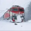 Foto Circulația trenurilor, afectată din cauza ninsorilor. Întârzieri semnificative pe regionalele Craiova și Timișoara