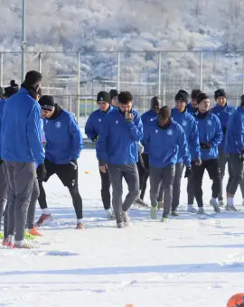 Foto CSM Slatina a dat startul pregătirii de iarnă. 26 de jucători la reunire