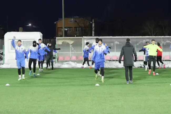 Foto Oltul Curtişoara a dat startul pregătirii de iarnă