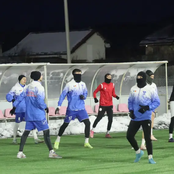 Foto Oltul Curtişoara a dat startul pregătirii de iarnă