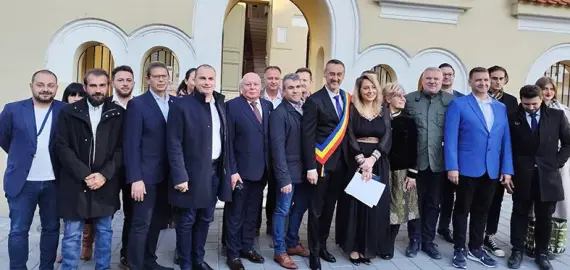 Foto Acuzații explozive la Slatina: „De Mezzo a mărit taxele ca să-și plătească datoriile din campanie către persoane influente”