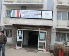 Foto Antreprenor din Slatina, după ce a văzut cu cât au crescut taxele: „Toată noaptea nu am mai dormit. Diferență de la 2025 la 2026 foarte mare!” (VIDEO)
