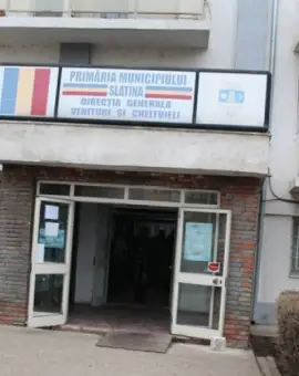 Foto Antreprenor din Slatina, după ce a văzut cu cât au crescut taxele: „Toată noaptea nu am mai dormit. Diferență de la 2025 la 2026 foarte mare!” (VIDEO)