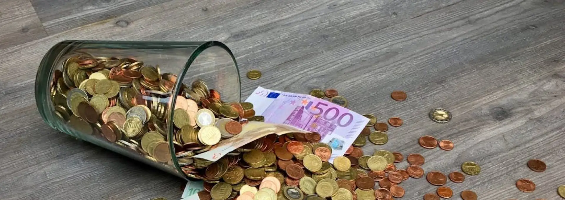 Foto Ghidul supraviețuirii fiscale în 2026: Ce faci cu firma și PFA-ul după creșterea taxelor și scăderea pragurilor