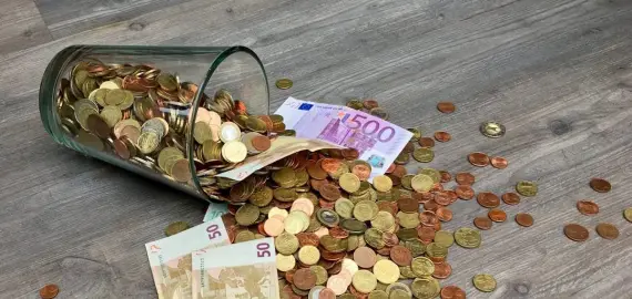 Foto Ghidul supraviețuirii fiscale în 2026: Ce faci cu firma și PFA-ul după creșterea taxelor și scăderea pragurilor