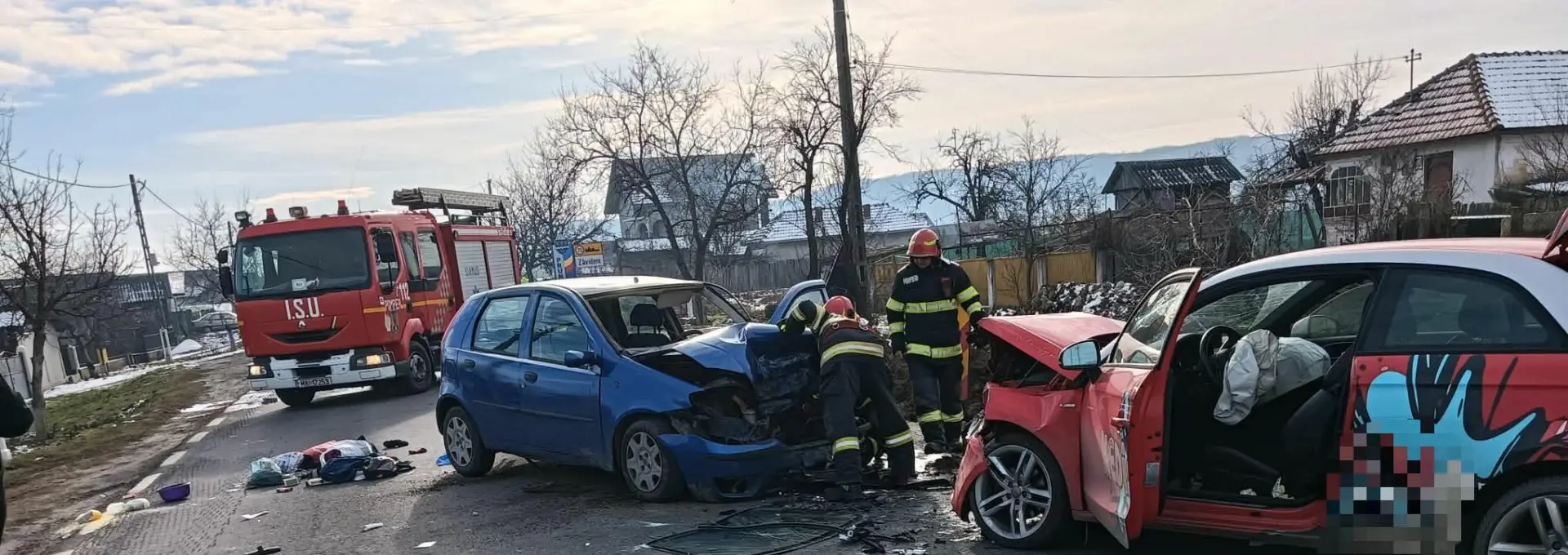 Foto Şofer din Olt, implicat într-un accident pe DN 64, în judeţul Vâlcea